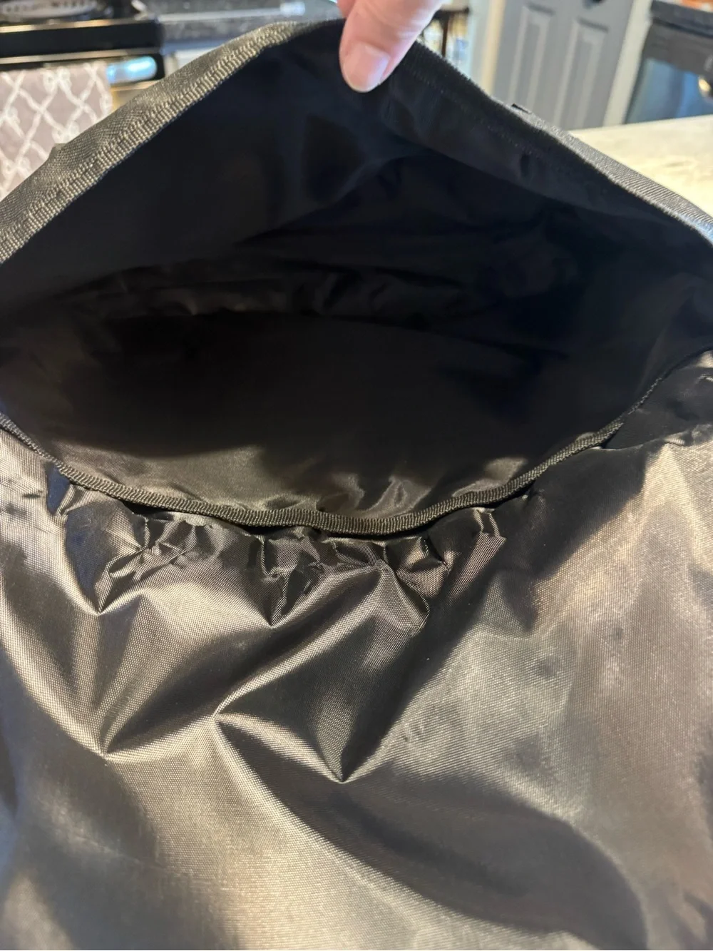 The Is the Order a Rabbit? Cocoa messenger bag by COSPA, featurin Cocoa Hoto EUC